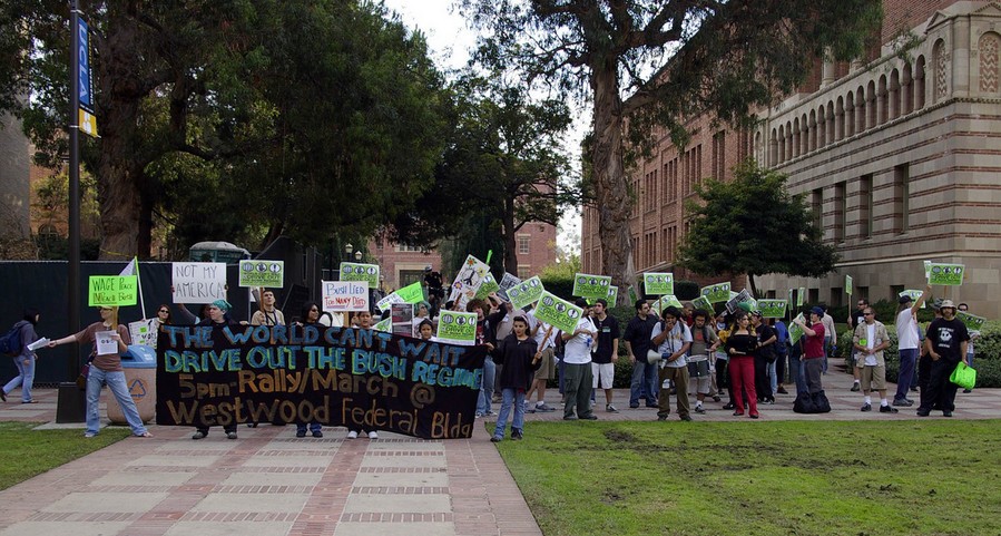 UCLA leaving campus leading towards Wilshire