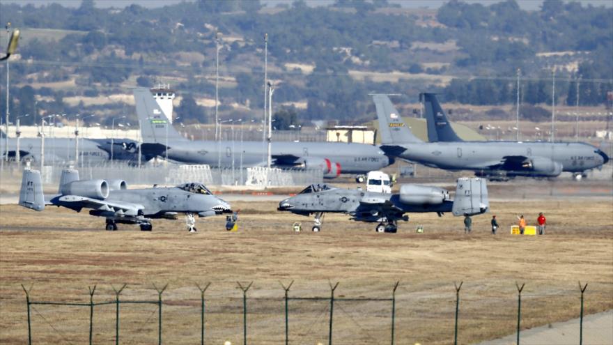 Bombarderos A-10 Thunderbolt II de la Fuerza Area de Estados Unidos en la base area de Incirlik, en Turqua.