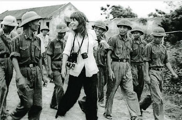 Jane Fonda en Nghe An, North VN 1972 |  manhhai |  Flickr