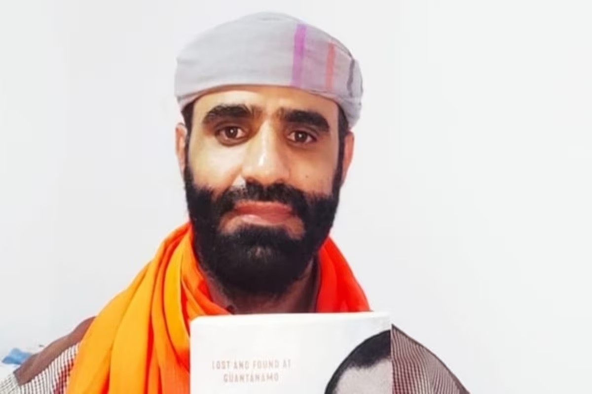 Mansoor Adayfi pas&#xf3; 14 a&#xf1;os en Guant&#xe1;namo y escribi&#xf3; un libro de memorias sobre la experiencia